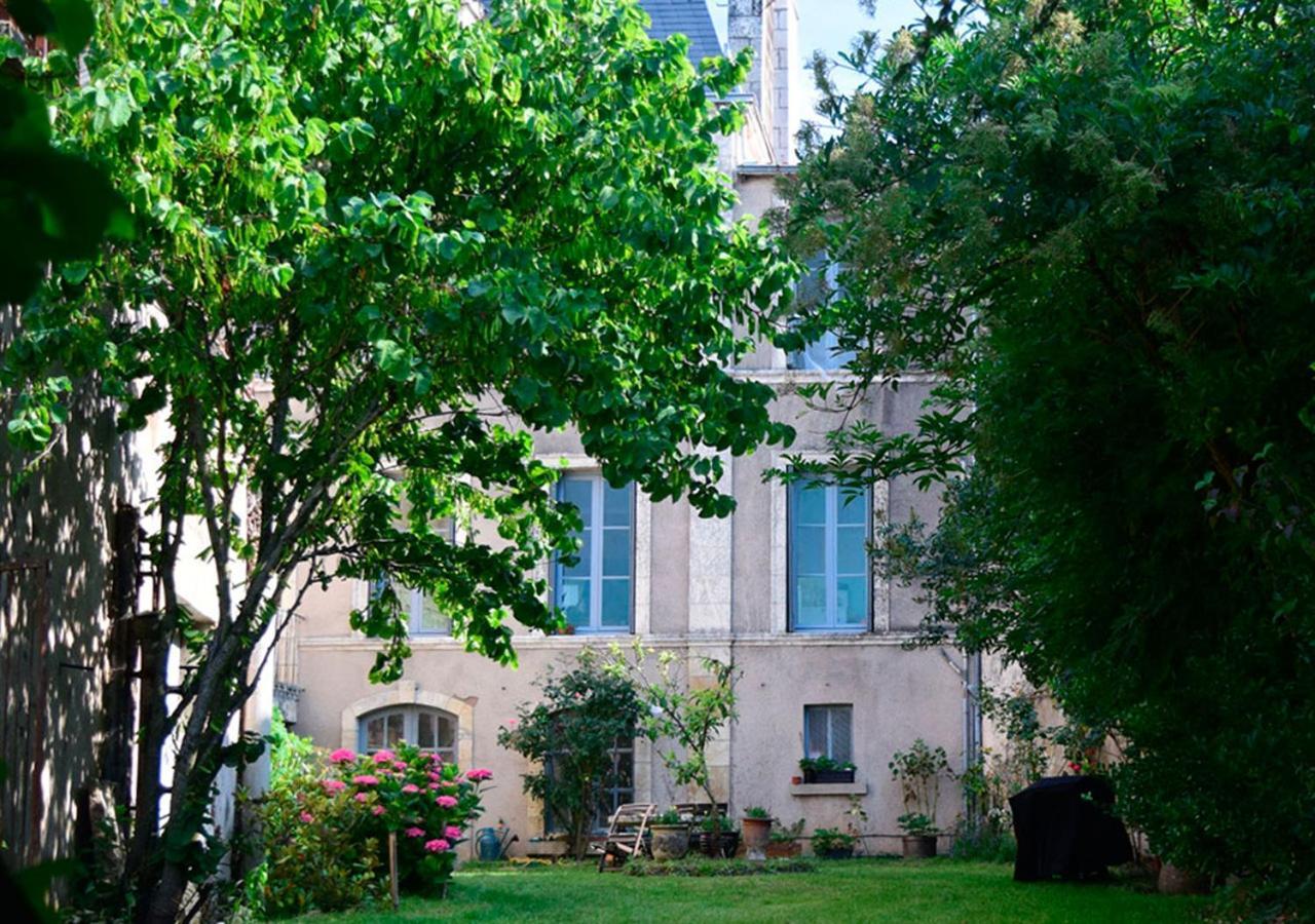 Chambres D'Hotes Cote Halles Pamproux Exteriér fotografie